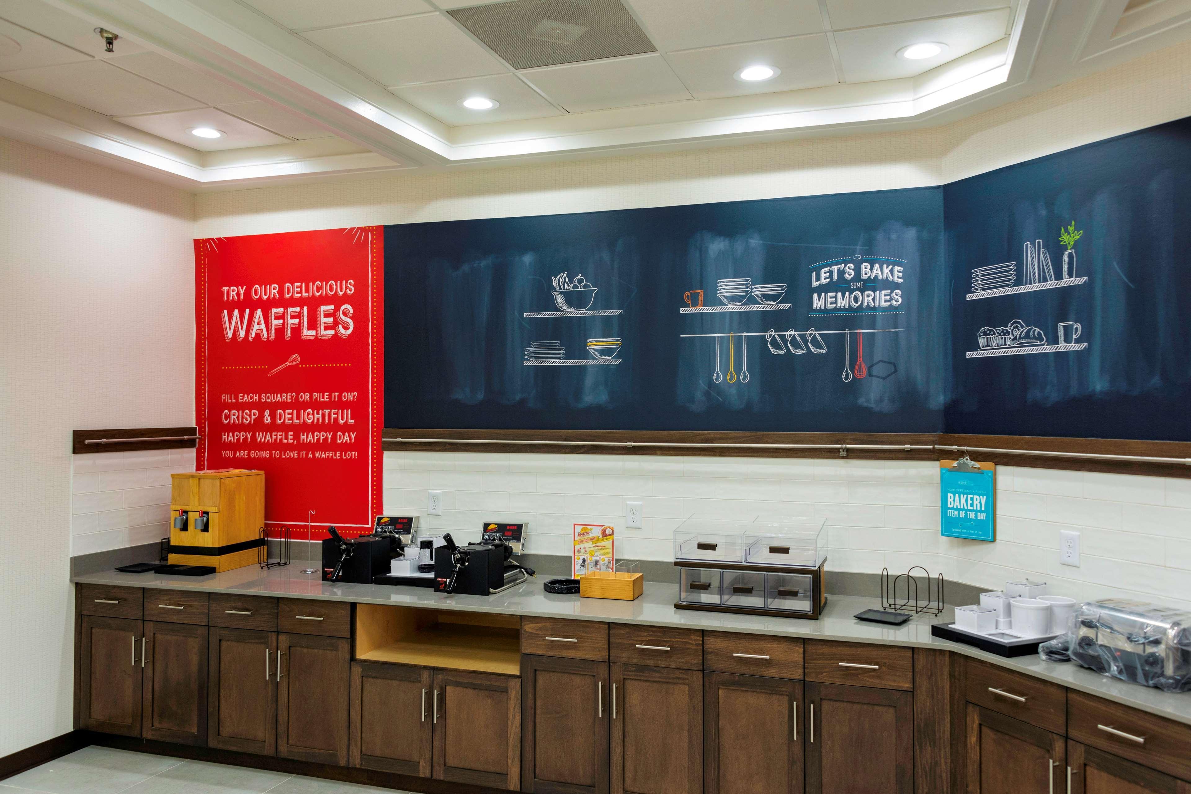 Hampton Inn Kinston Buitenkant foto